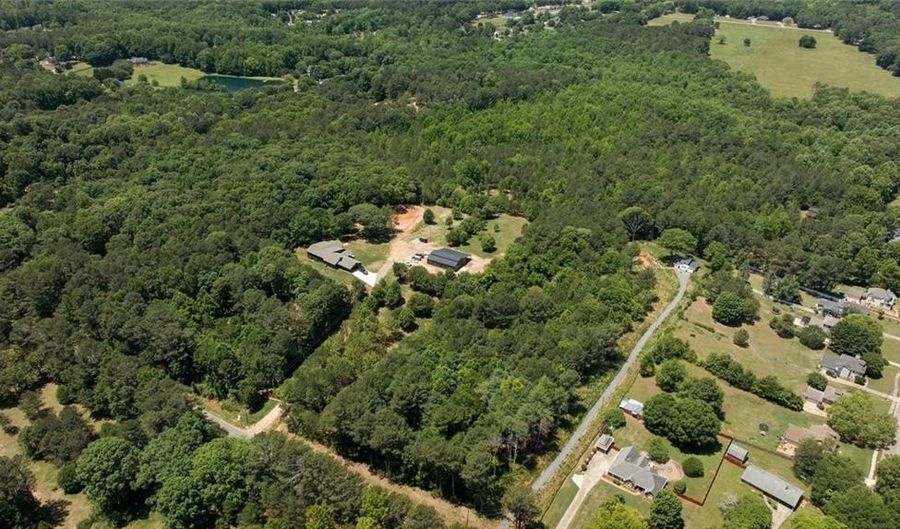 280 Etheridge Rd, Auburn, GA 30011 - 6 Beds, 3 Bath