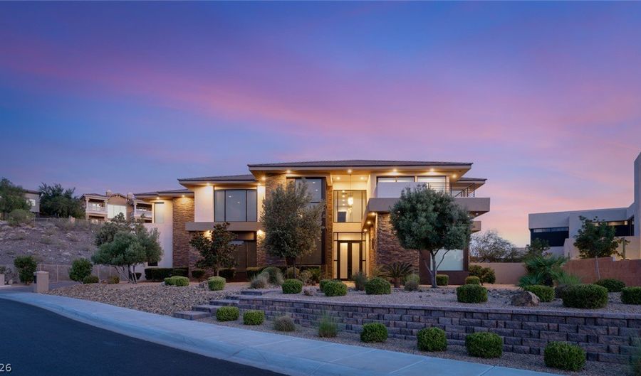 5 Crystal Tree Pass, Henderson, NV 89052 - 6 Beds, 9 Bath