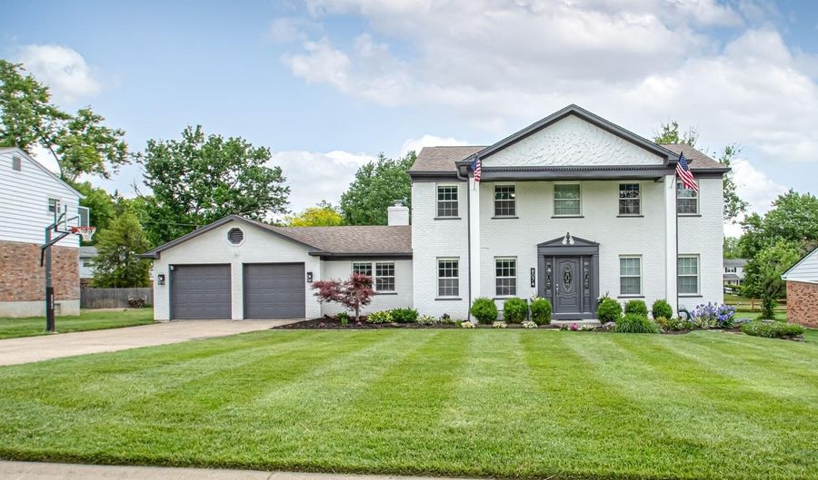 8074 Eastdale Dr, Anderson Twp., OH 45255 - 4 Beds, 3 Bath