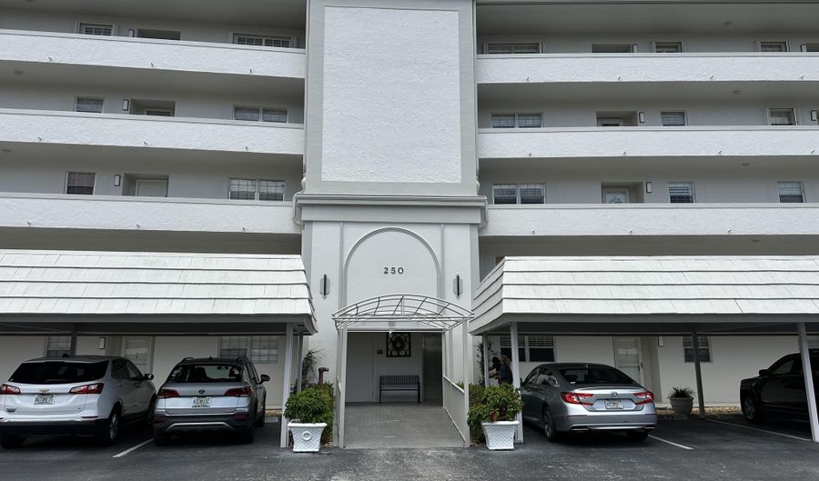250 John F Kennedy Dr Ph7, Atlantis, FL 33462 - 2 Beds, 2 Bath