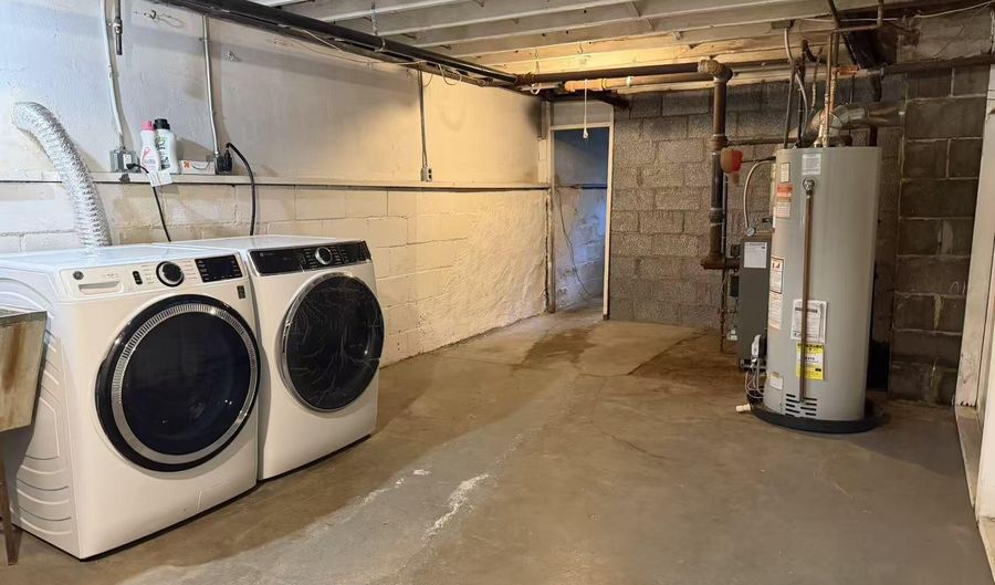 1474 Jewett Ave, Ann Arbor, MI 48104 - 2 Beds, 2 Bath