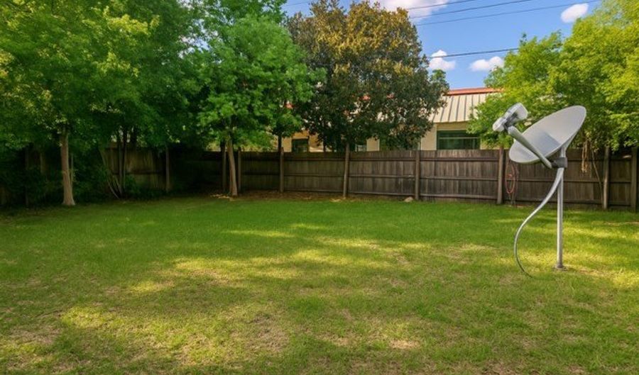 1211 Sharpe St, Bainbridge, GA 39819 - 3 Beds, 1 Bath