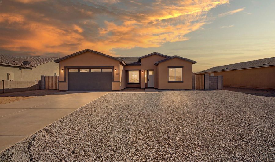 8335 W SWANSEA Dr, Arizona City, AZ 85123 - 4 Beds, 2 Bath