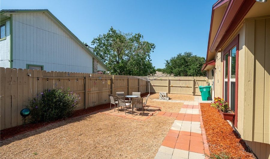 110 Spoonbill Ave, Aransas Pass, TX 78336 - 3 Beds, 2 Bath