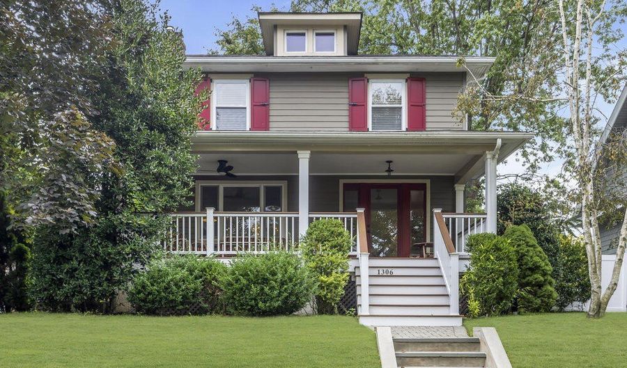 1306 3rd Ave, Asbury Park, NJ 07712 - 3 Beds, 2 Bath