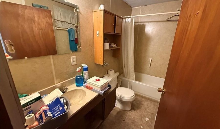 708 11th St, Barling, AR 72923 - 3 Beds, 2 Bath