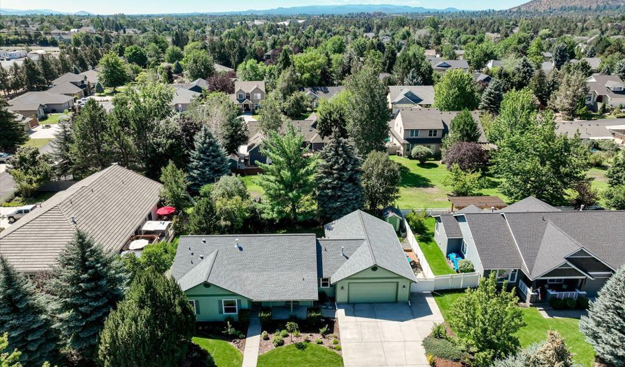 3350 NE Stonebrook Loop, Bend, OR 97701 - 3 Beds, 3 Bath
