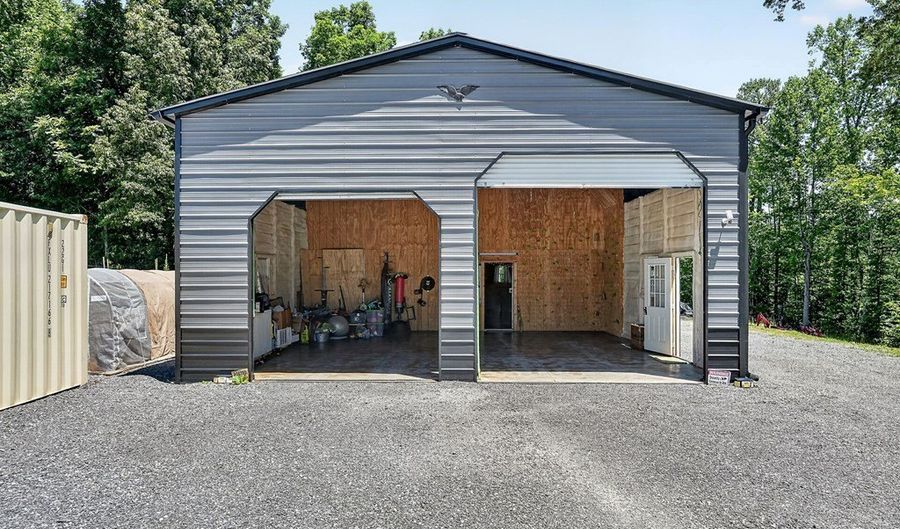 359 Allen Sells Ln, Alpine, TN 38543 - 1 Beds, 1 Bath