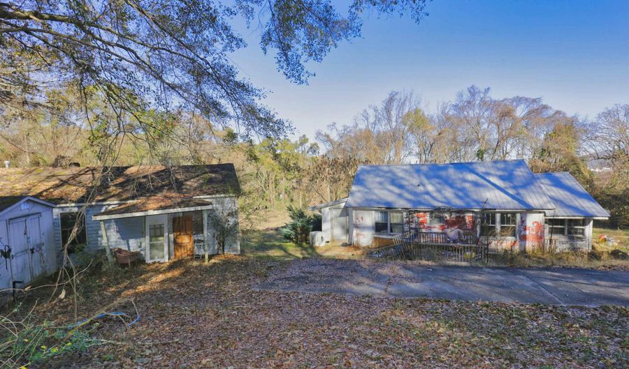 222 MULBERRY Ave, Anniston, AL 36201 - 2 Beds, 1 Bath