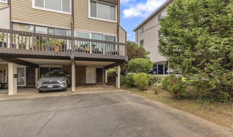 1223 N QUINN St, Arlington, VA 22209 - 2 Beds, 3 Bath