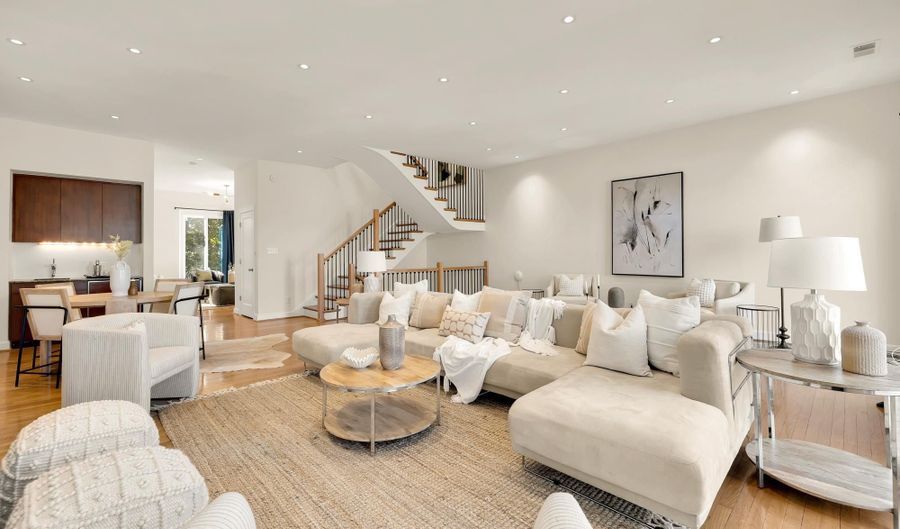 3541 ORDWAY St NW, Washington, DC 20016 - 5 Beds, 6 Bath