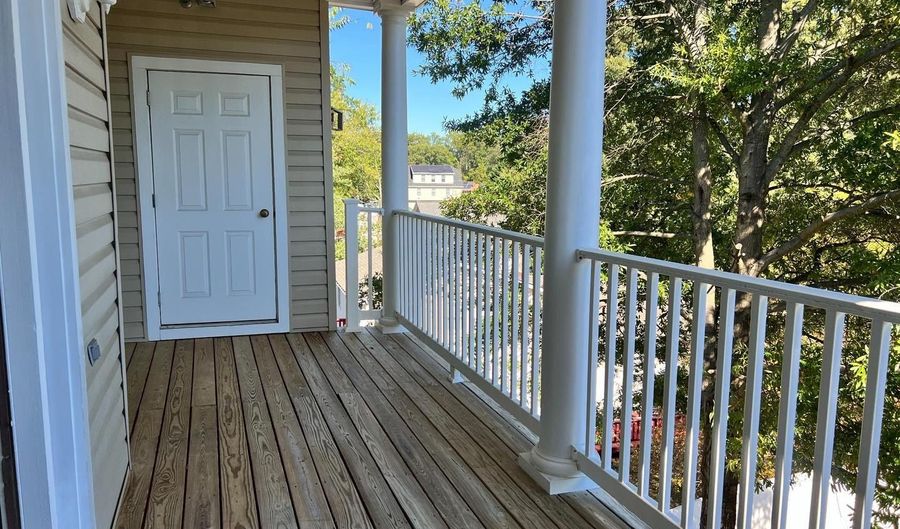 805 LATCHMERE Ct #302, Annapolis, MD 21401 - 2 Beds, 2 Bath