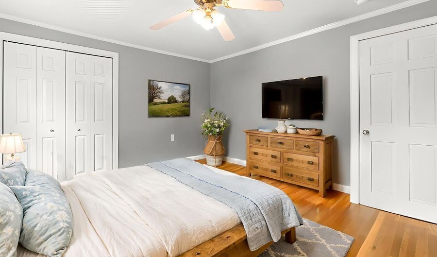 434 Donald St, Bedford, NH 03110 - 5 Beds, 4 Bath