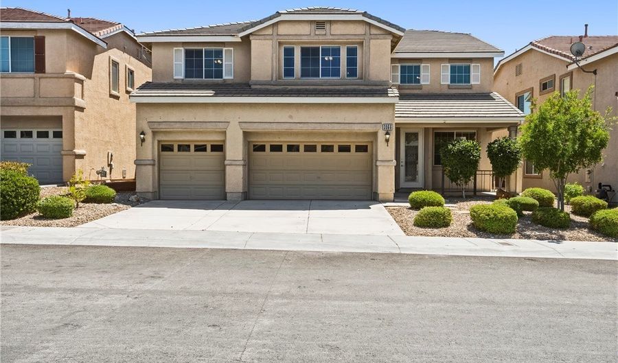 3066 Lenoir St, Las Vegas, NV 89135 - 5 Beds, 4 Bath