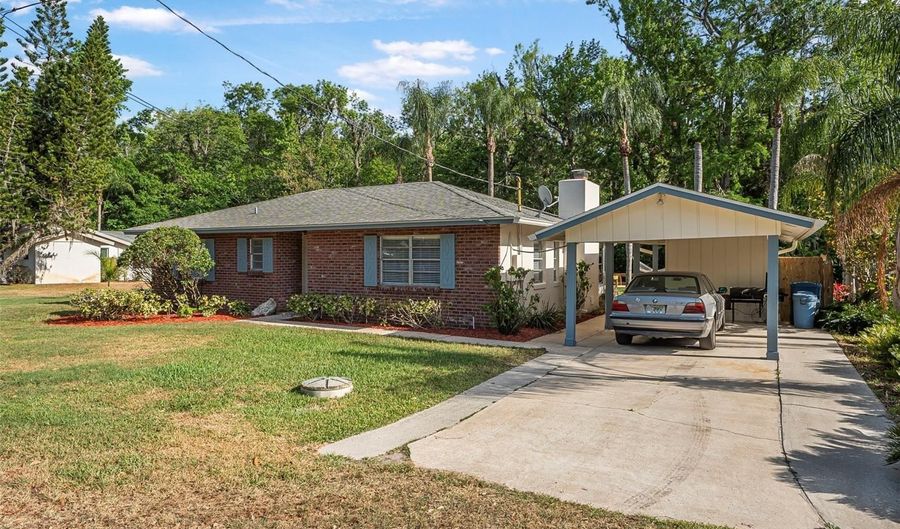 1877 RIVEREDGE Dr, Astor, FL 32102 - 2 Beds, 2 Bath
