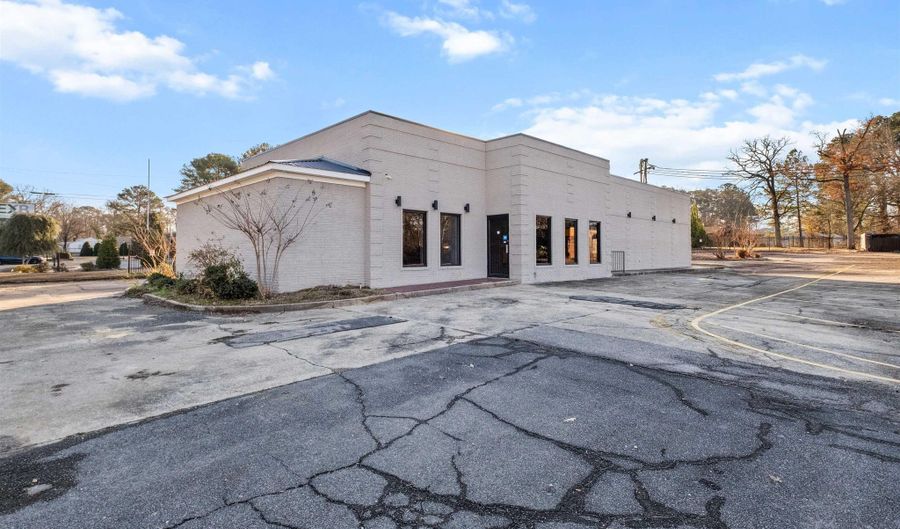 921 Cleveland Ave, Attalla, AL 35954 - 0 Beds, 0 Bath