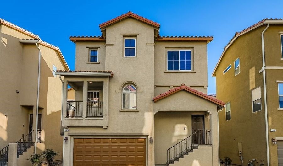 8925 Carter Montgomery Ave, Las Vegas, NV 89149 - 2 Beds, 4 Bath