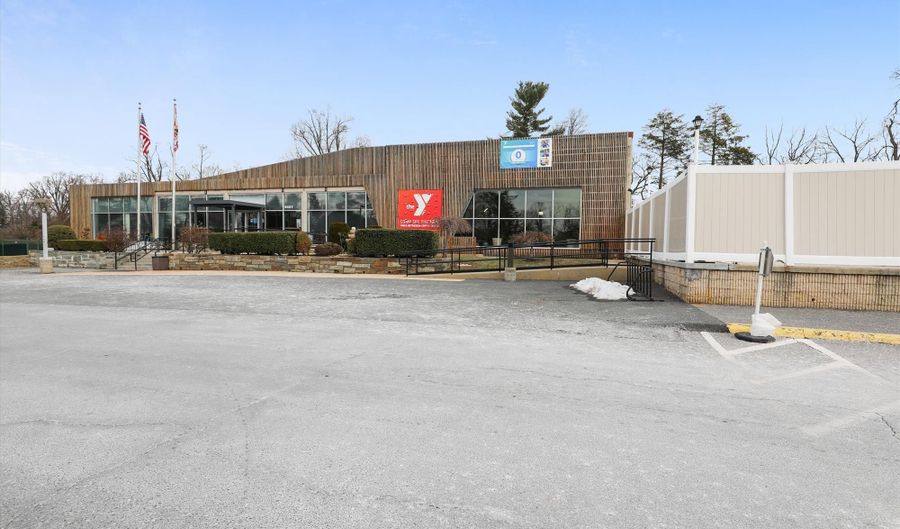 6049 AVON Dr, Bethesda, MD 20814 - 5 Beds, 3 Bath