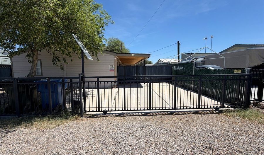 1910 Rio Grande Rd, Bullhead City, AZ 86442 - 3 Beds, 2 Bath