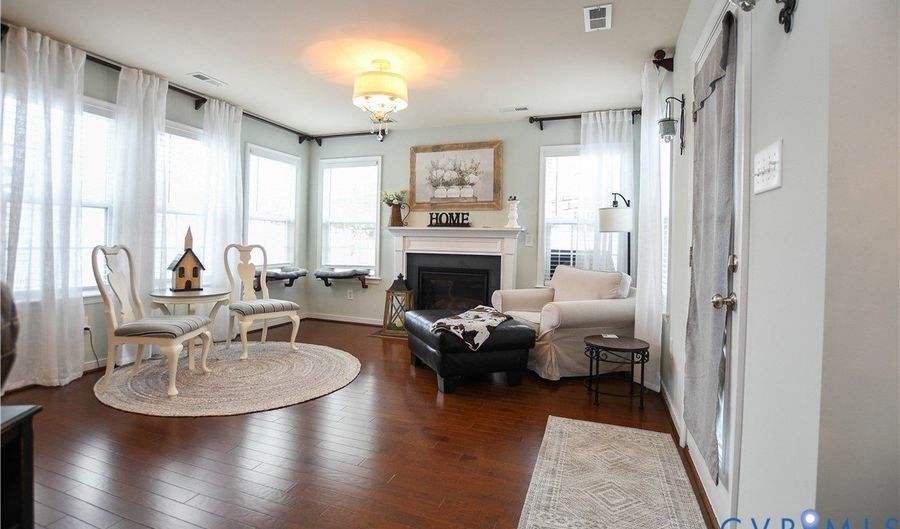 696 Anne Ln, Aylett, VA 23009 - 2 Beds, 2 Bath