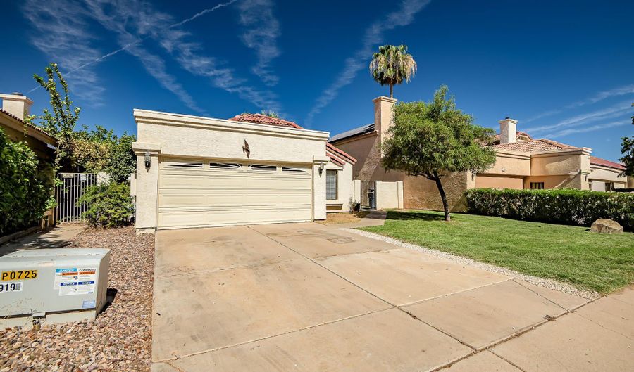 238 S LAKEVIEW Blvd, Chandler, AZ 85225 - 3 Beds, 2 Bath