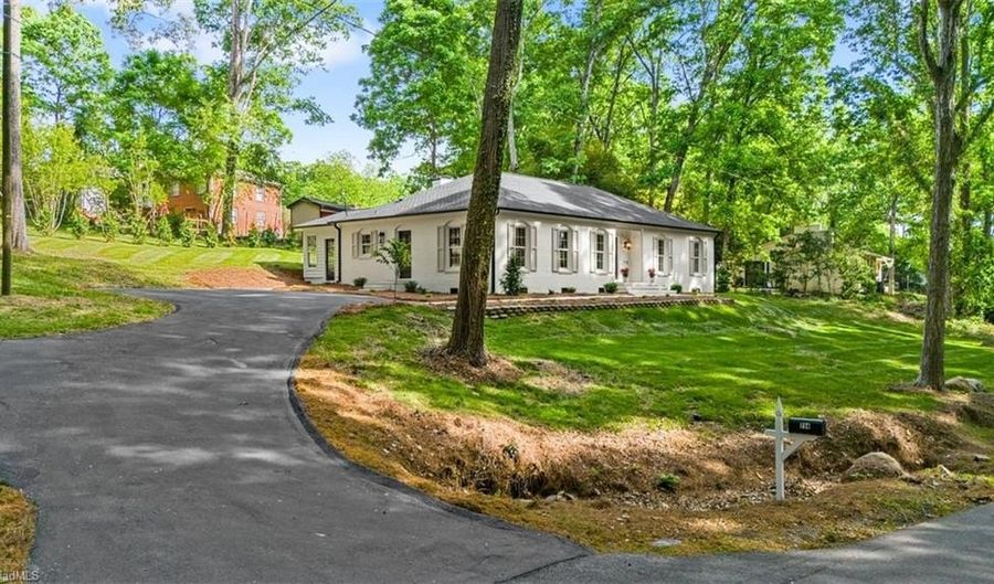 714 Edgewood Rd, Asheboro, NC 27205 - 3 Beds, 3 Bath