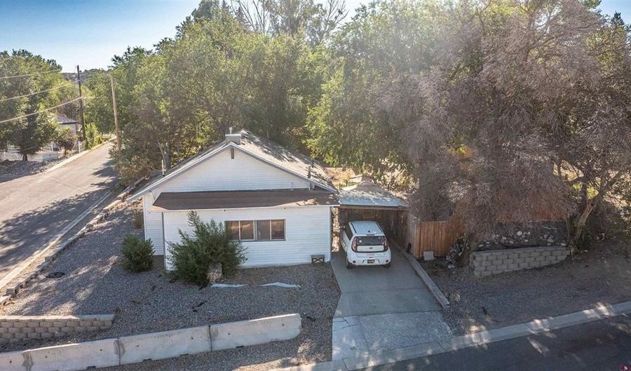 612 Lovers Ln, Aztec, NM 87410 - 2 Beds, 1 Bath