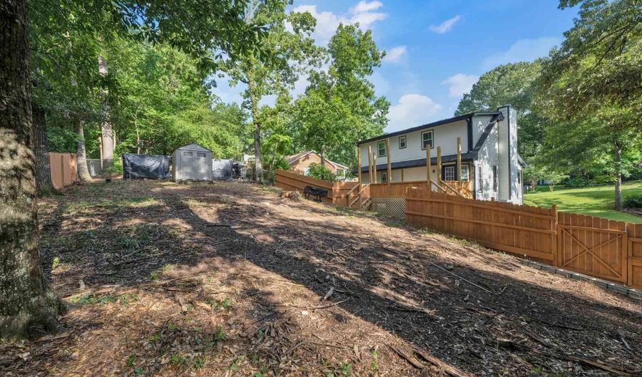901 5TH Ct, Alabaster, AL 35007 - 3 Beds, 2 Bath