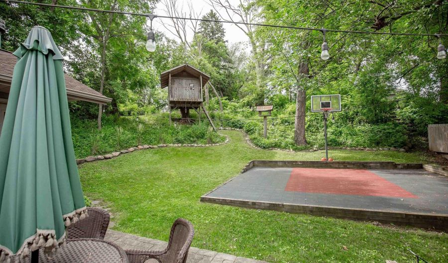 615 W State St, Algona, IA 50511 - 3 Beds, 2 Bath