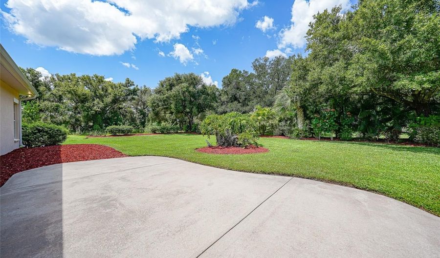11231 SW THORNTON Ave, Arcadia, FL 34269 - 3 Beds, 3 Bath