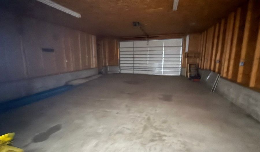 103 Howe St, Anaconda, MT 59711 - 3 Beds, 2 Bath