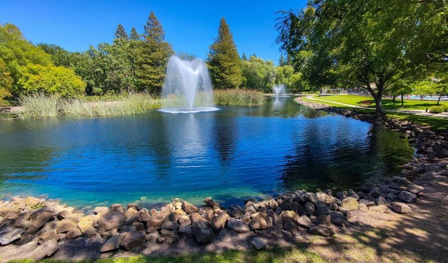 2737 Lakeview Dr, Santa Rosa, CA 95405 - 3 Beds, 2 Bath