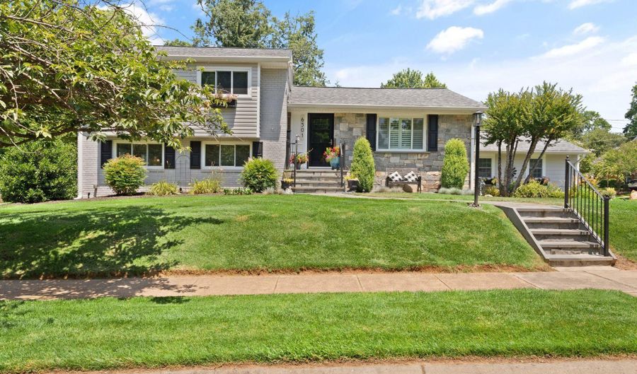 6501 STONEHAM Rd, Bethesda, MD 20817 - 3 Beds, 3 Bath