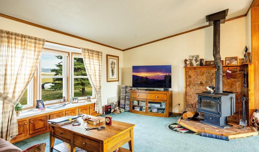 555 Trabing Rd, Buffalo, WY 82834 - 3 Beds, 2 Bath