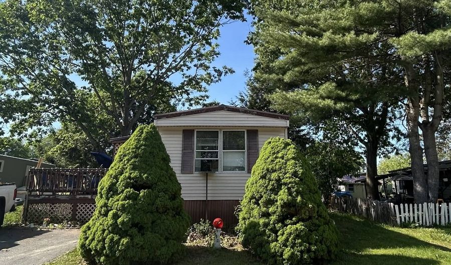 4293 State Highway 30 114, Amsterdam, NY 12010 - 3 Beds, 1 Bath