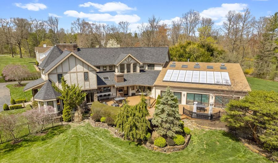 277 WOODCOCK Ln, Ambler, PA 19002 - 7 Beds, 7 Bath