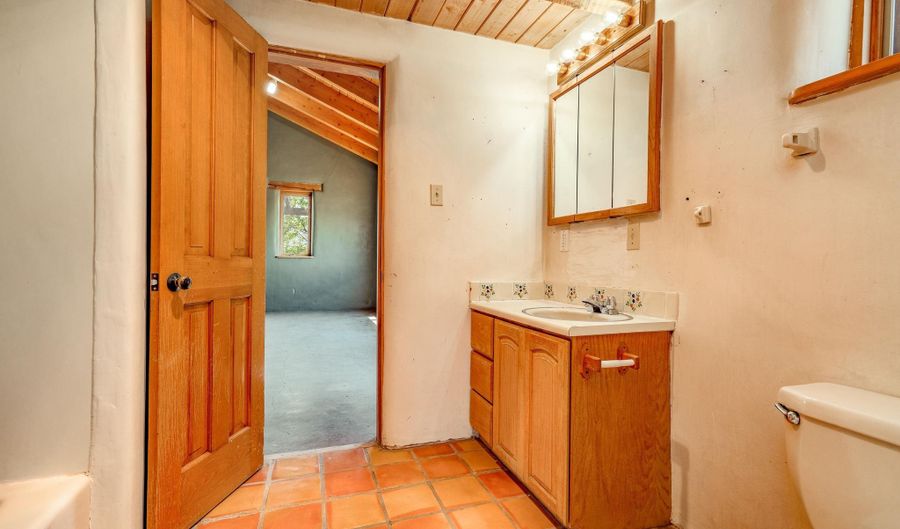 334 Hwy 150, Arroyo Seco, NM 87514 - 4 Beds, 4 Bath