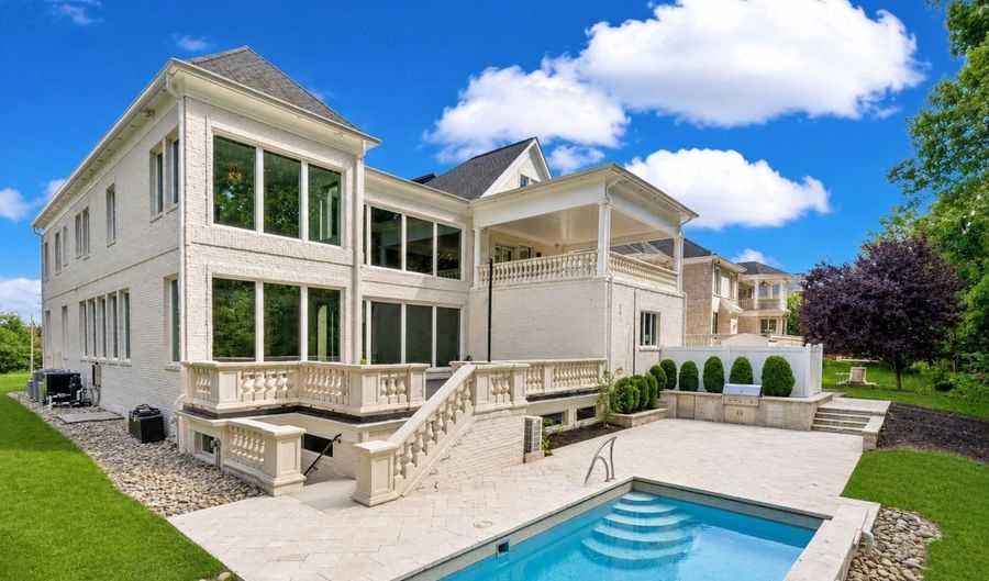 6600 RESERVES HILL Ct, Annandale, VA 22003 - 5 Beds, 6 Bath