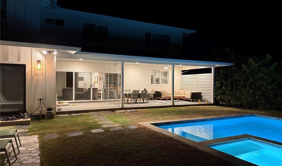 5872 Haleola St, Honolulu, HI 96821 - 4 Beds, 4 Bath