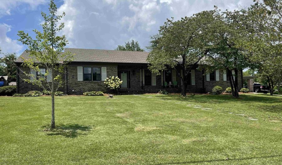 6 Penny Ln, Albertville, AL 35950 - 4 Beds, 2 Bath