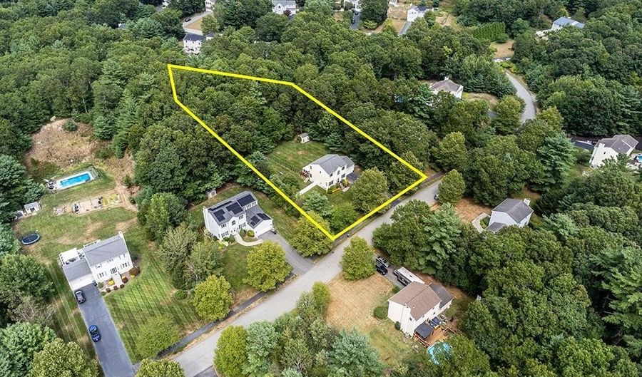 19 Audubon Ln, Coventry, RI 02831 - 3 Beds, 3 Bath