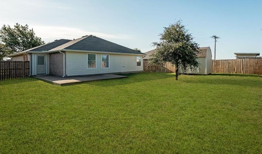 2505 Thousand Oaks Dr, Anna, TX 75409 - 4 Beds, 2 Bath