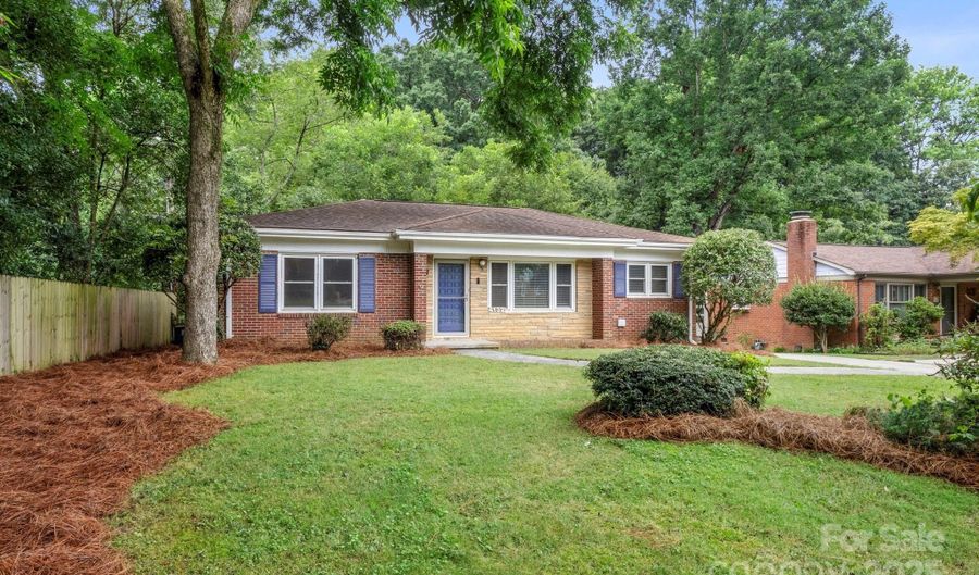4132 Greenhaven Ln, Charlotte, NC 28205 - 3 Beds, 1 Bath