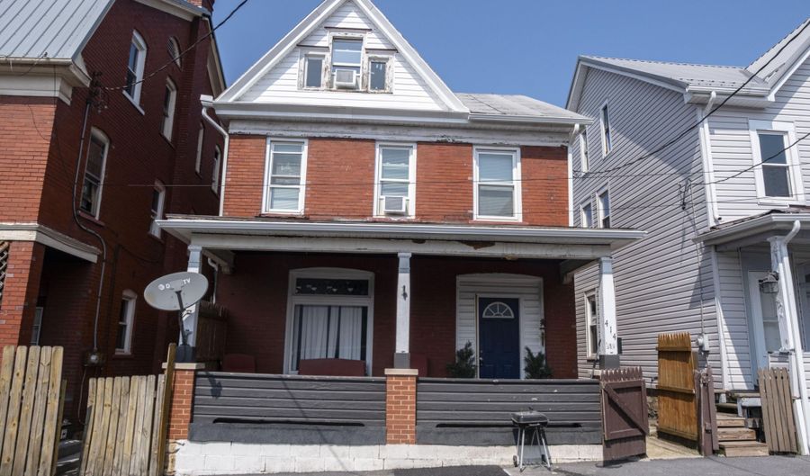 414 6th St, Altoona, PA 16602 - 3 Beds, 1 Bath