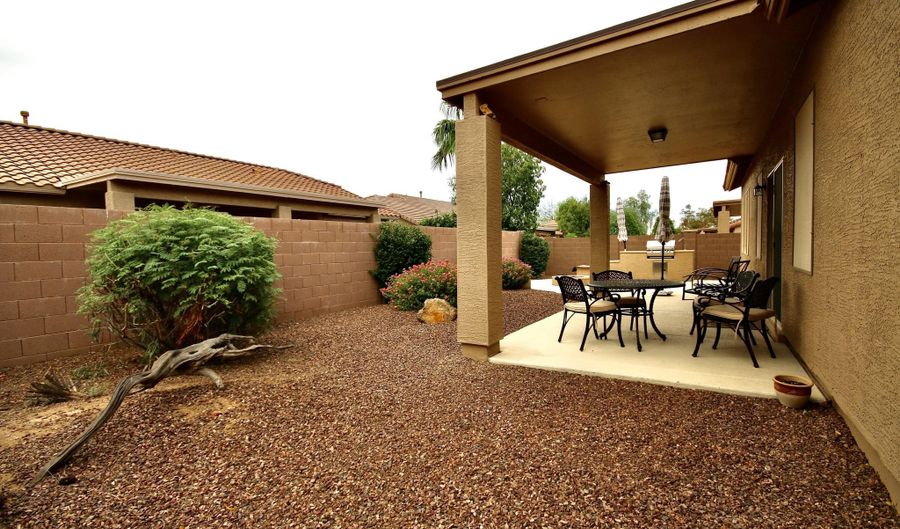 3045 E Firestone Dr, Chandler, AZ 85249 - 2 Beds, 3 Bath