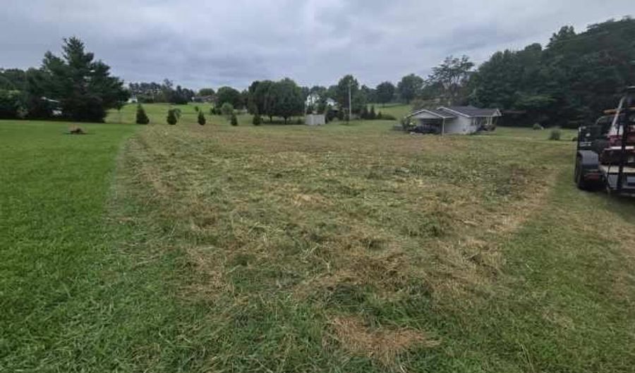 COUNTRY CLUB HEIGHTS S lot 26, Albany, KY 42602 - 0 Beds, 0 Bath