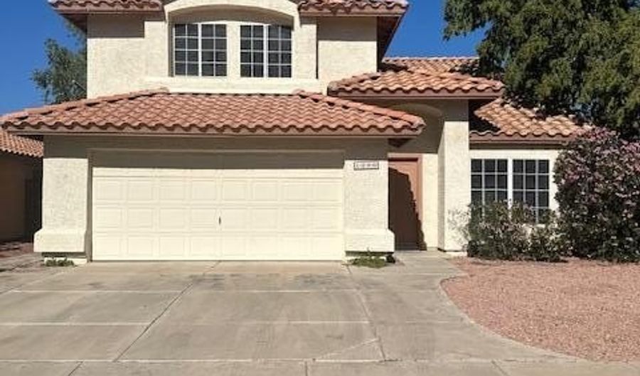 1290 W CHICAGO St, Chandler, AZ 85224 - 4 Beds, 2 Bath