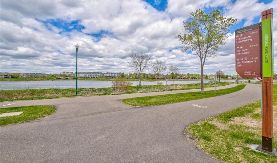 4891 159th St W, Apple Valley, MN 55124 - 4 Beds, 3 Bath