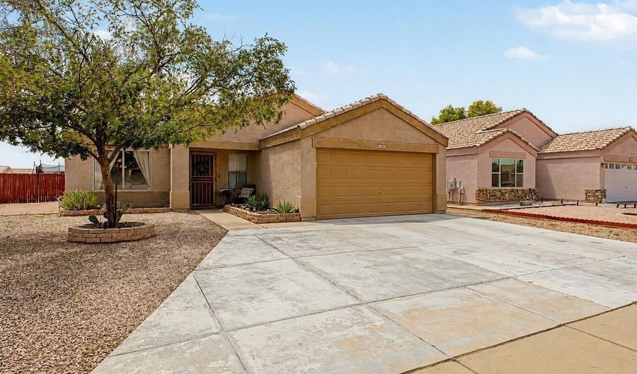 2046 S RENNICK Dr, Apache Junction, AZ 85120 - 4 Beds, 2 Bath