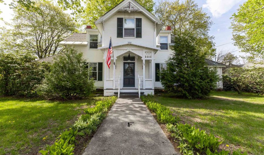 38 Elm St, Charlestown, NH 03603 - 3 Beds, 2 Bath
